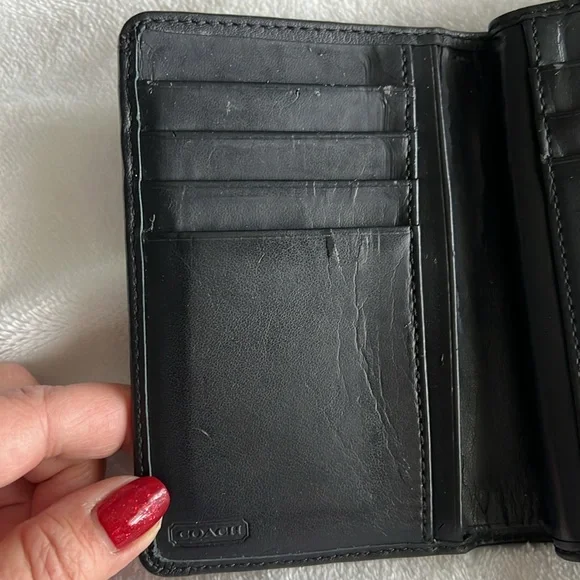 COPY - Vintage Coach Black Wallet with Silver Buckle - Picture 15 of 16